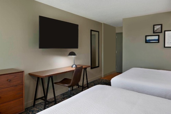 Four Points By Sheraton Toronto Airport image 9